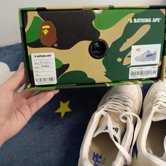 BAPE STA x Marvel series joint ape star sneakers - Picture 13 of 13